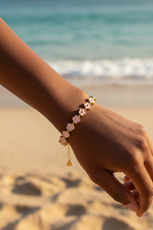 Bracelet Fernanda - poignet femme africaine plage